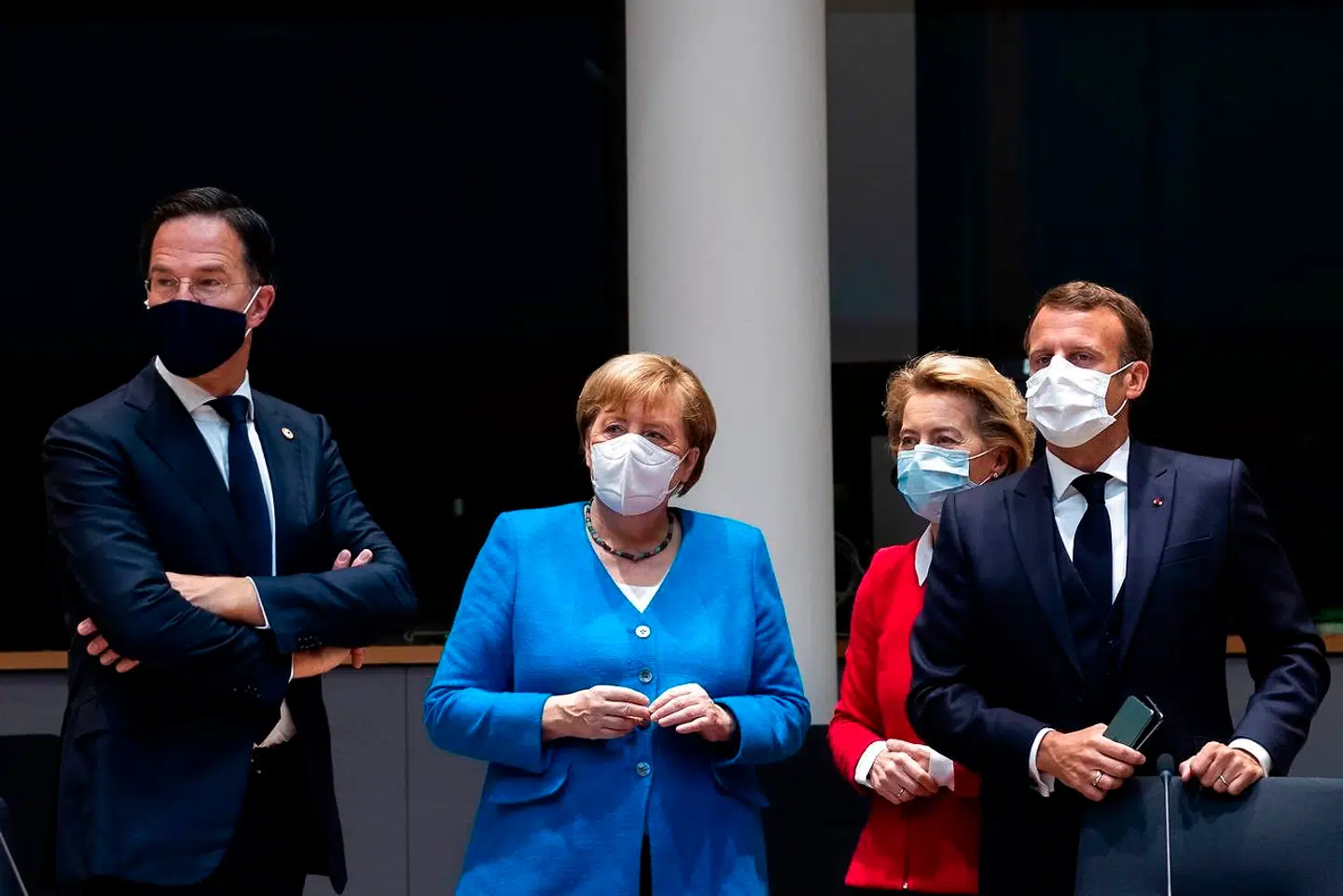 Sparelandene anført af Hollands premierminister, Mark Rutte, og Østrigs forbundskansler, Sebastian Kurz, giver mandag morgen udtryk for, at forhandlingerne igen går i den rigtige retning.