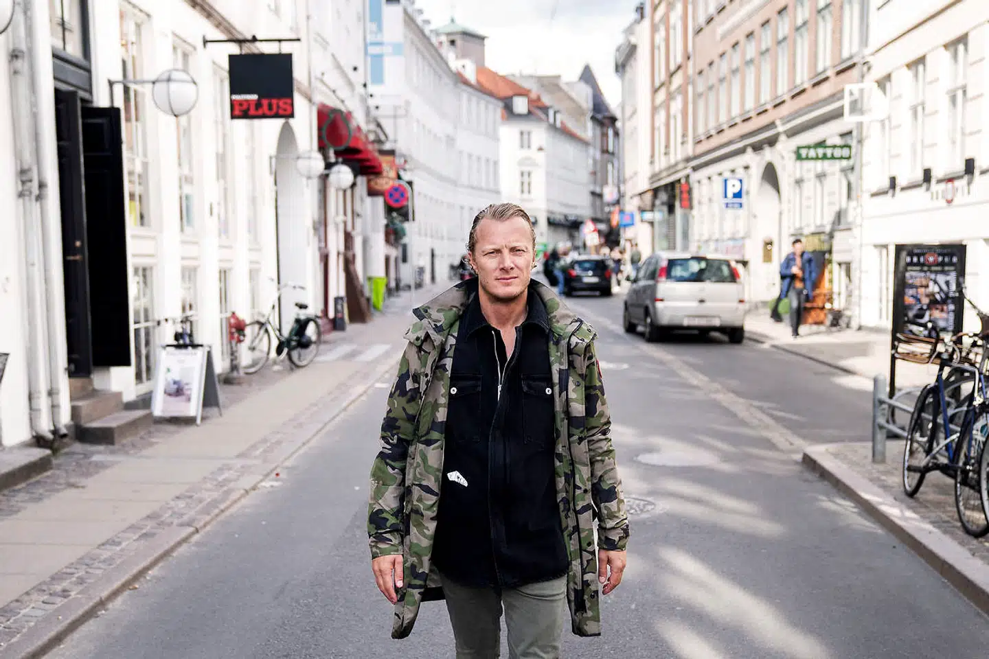 På Vestergade i indre Københan står Rekom med Adam Falbert bag otte barer på 130 meter: Café Guldhornene, Heidi's Bier Bar, Musen & Elefanten, Tørst Bar, Tyrolia Bier Klub, The Australian Bar, La Boucherie og Stereo Bar.