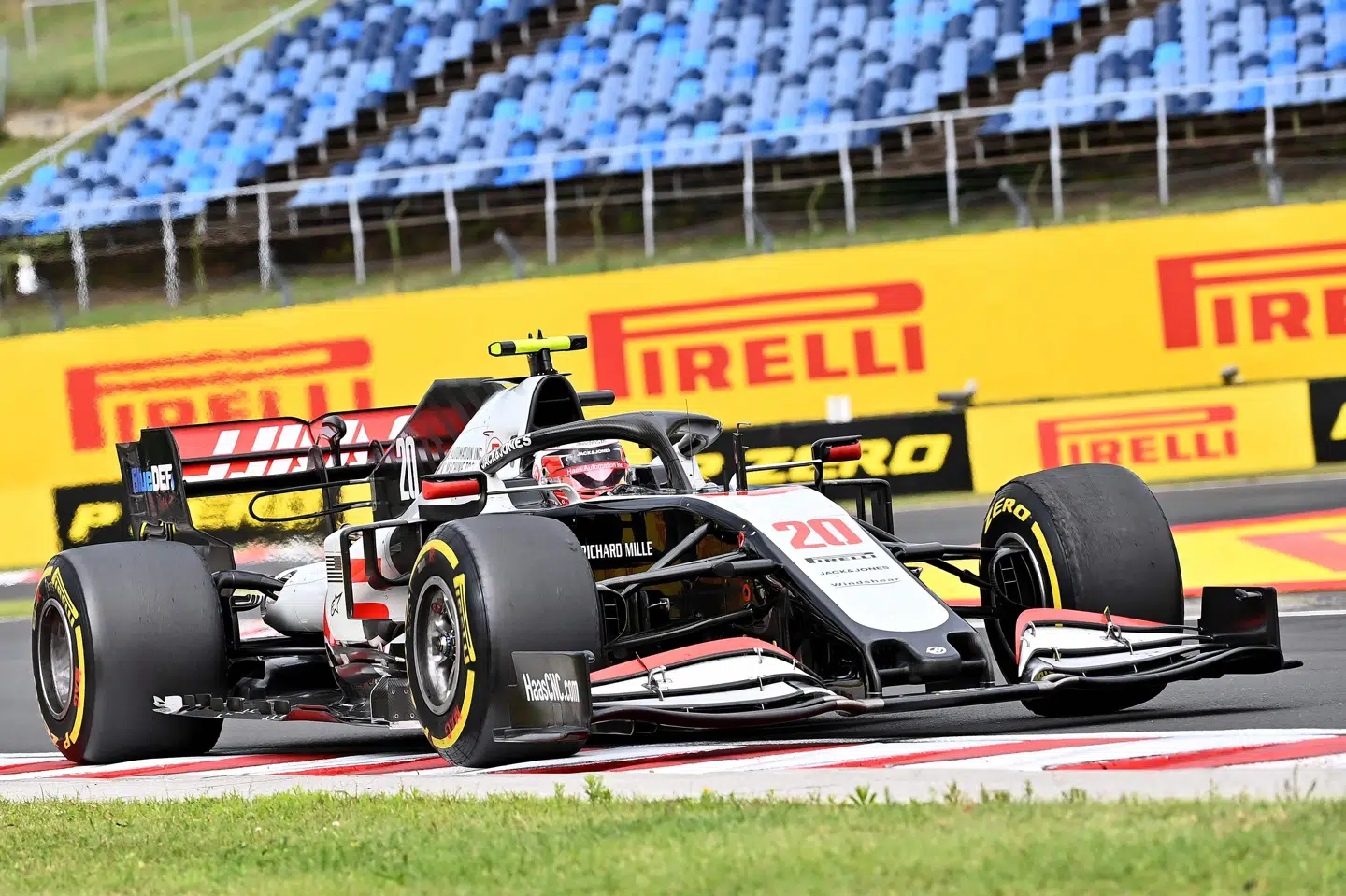 Kevin Magnussen hentede to meget vigtige VM-point til Haas i Formel 1-grandprixet i Ungarn. Joe Klamar/Ritzau Scanpix