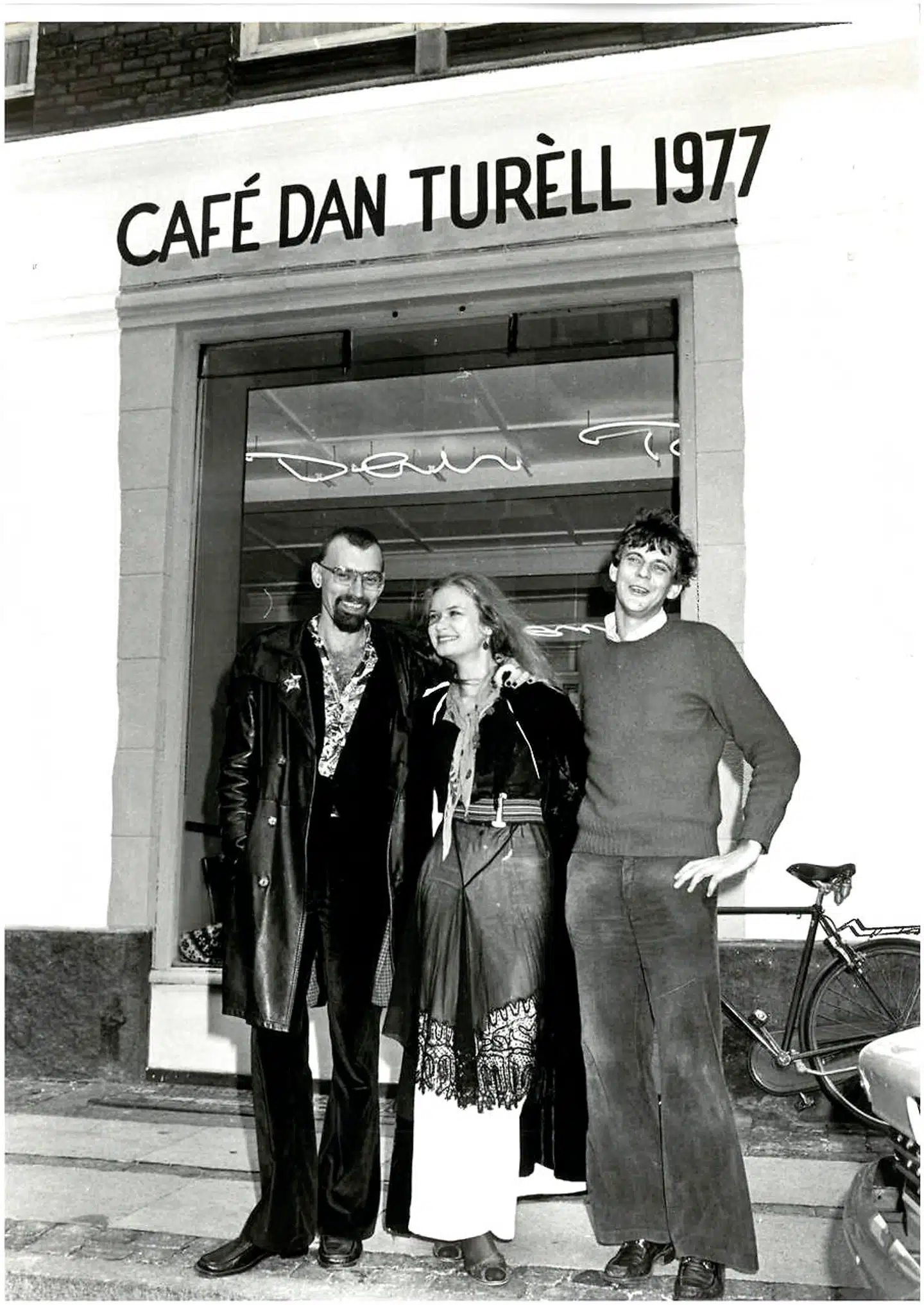 Dan Turell, Chili Turell og en af cafeens tre bagmænd, Søren Bro. Foto fra 1977.