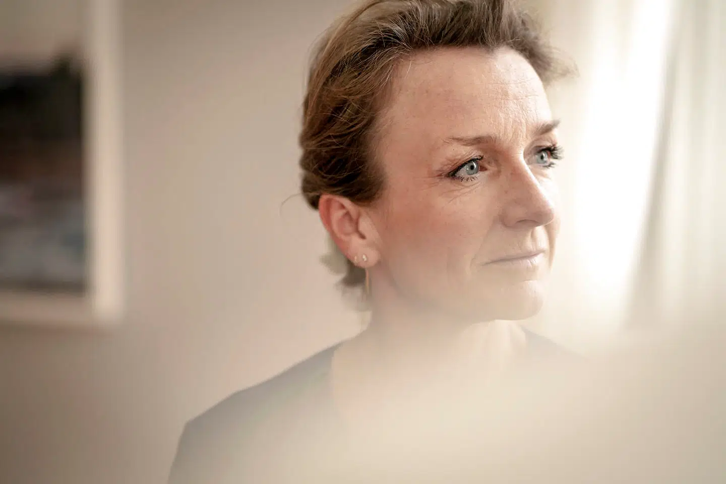 »Jeg har siddet dag efter dag og kigget ind i øjnene på de sødeste, ressourcestærke og mest velfungerende børn med en alderssvarende seksualitet. De er ulykkelige over situationen, fordi de har haft en drøm om at blive pædagoger, sygeplejersker og skolelærere og pludselig ikke kan det længere,« forklarer Karoline Normann, der er psykolog og forsvarsadvokat.