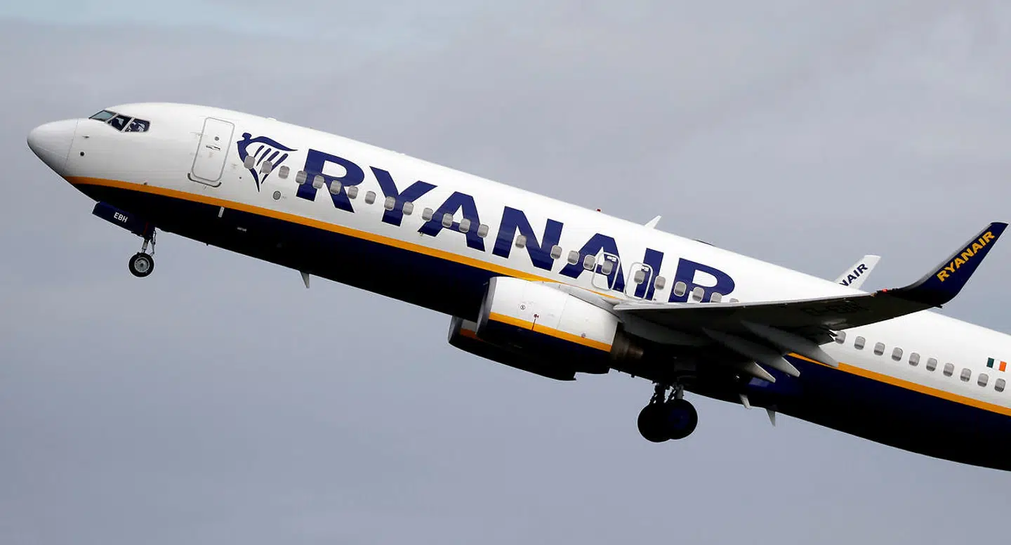 Arkivfoto. Norsk politi skriver på twitter at et passagerfly fra Ryanair har modtaget en bombetrussel, mens det var i luften.