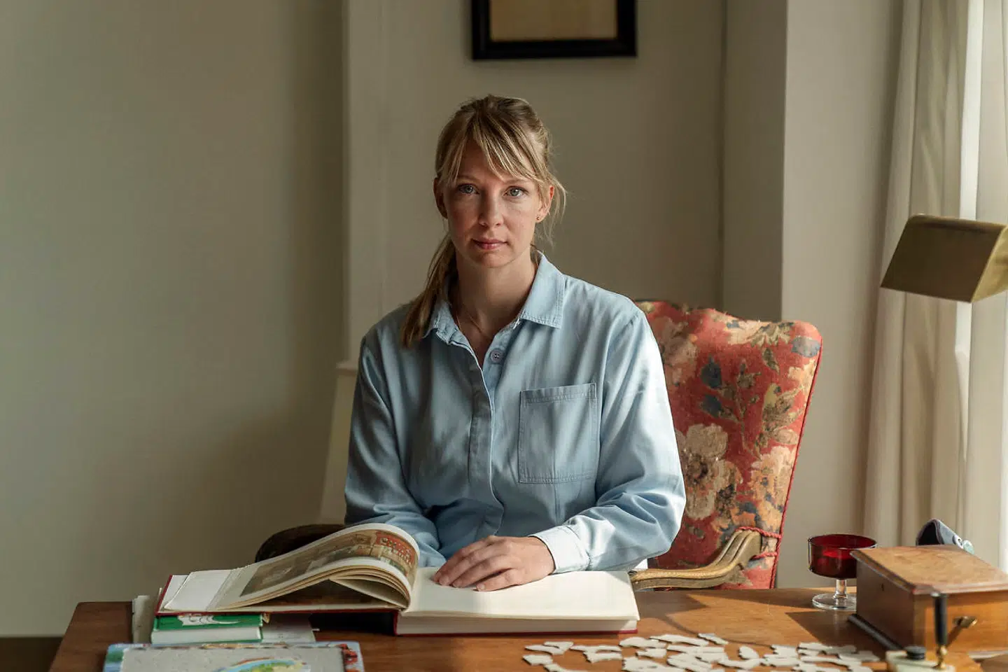 Da May Bjerre Eiby så det efterhånden landskendte klip med 90-årige Else, der udsættes for ydmygende behandling, blev hun ikke overrasket. Hun har nemlig set det før i sin tid i den kommunale ældrepleje, siger hun.