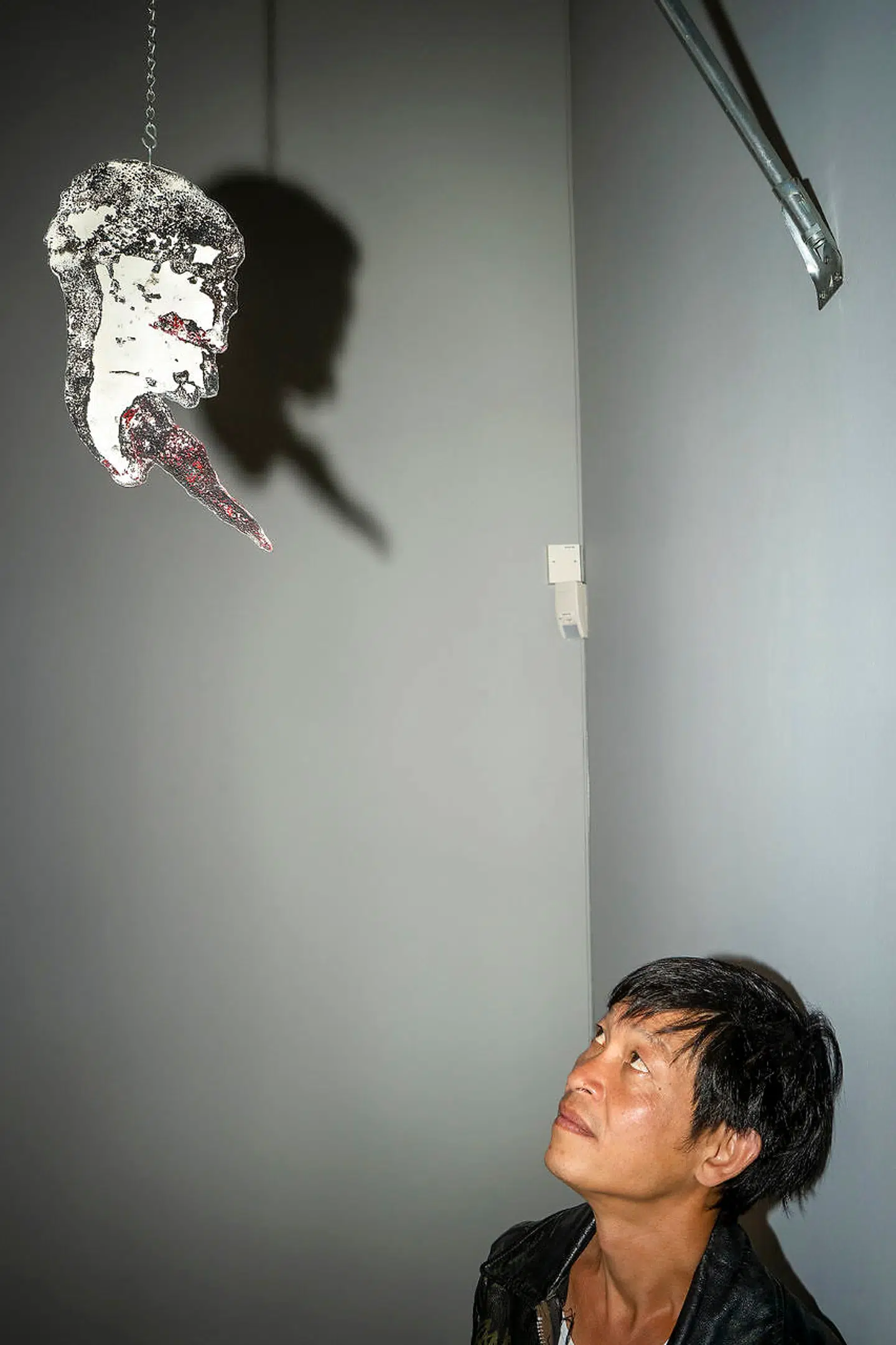 »Nivaagaard er så specielt, fordi det er en langtidsproces over flere år. Man arbejder altid i en situation, som er konstrueret. Det er den måde kunstverdenen fungerer. Men med den succes, jeg har fået, kan jeg nu forme de strukturer, så de passer mere til min produktion. For jeg har erfaret, at man arbejder bedst, når man bygger et forhold op.«