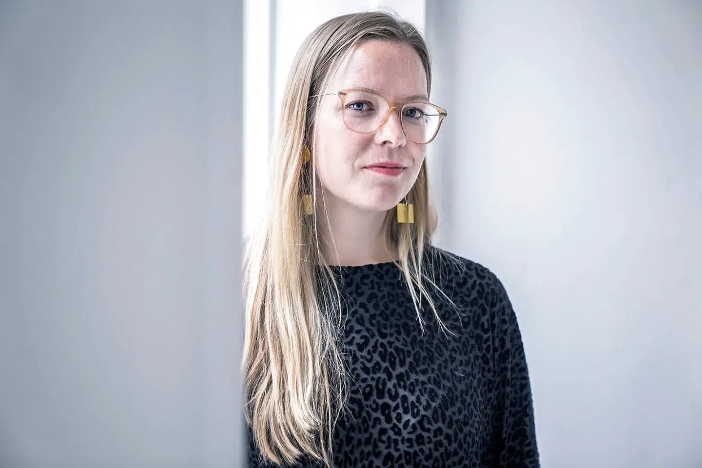 »En dag kom der en pige på 14 år ind, der havde sparet alle sine konfirmationspenge op til et værk. Tænk at være helt nede i den alder og have lyst til at købe kunst! Min raison d'être er netop de personlige historier,« fortæller Anne Riber, gallerist, Format Artspace.