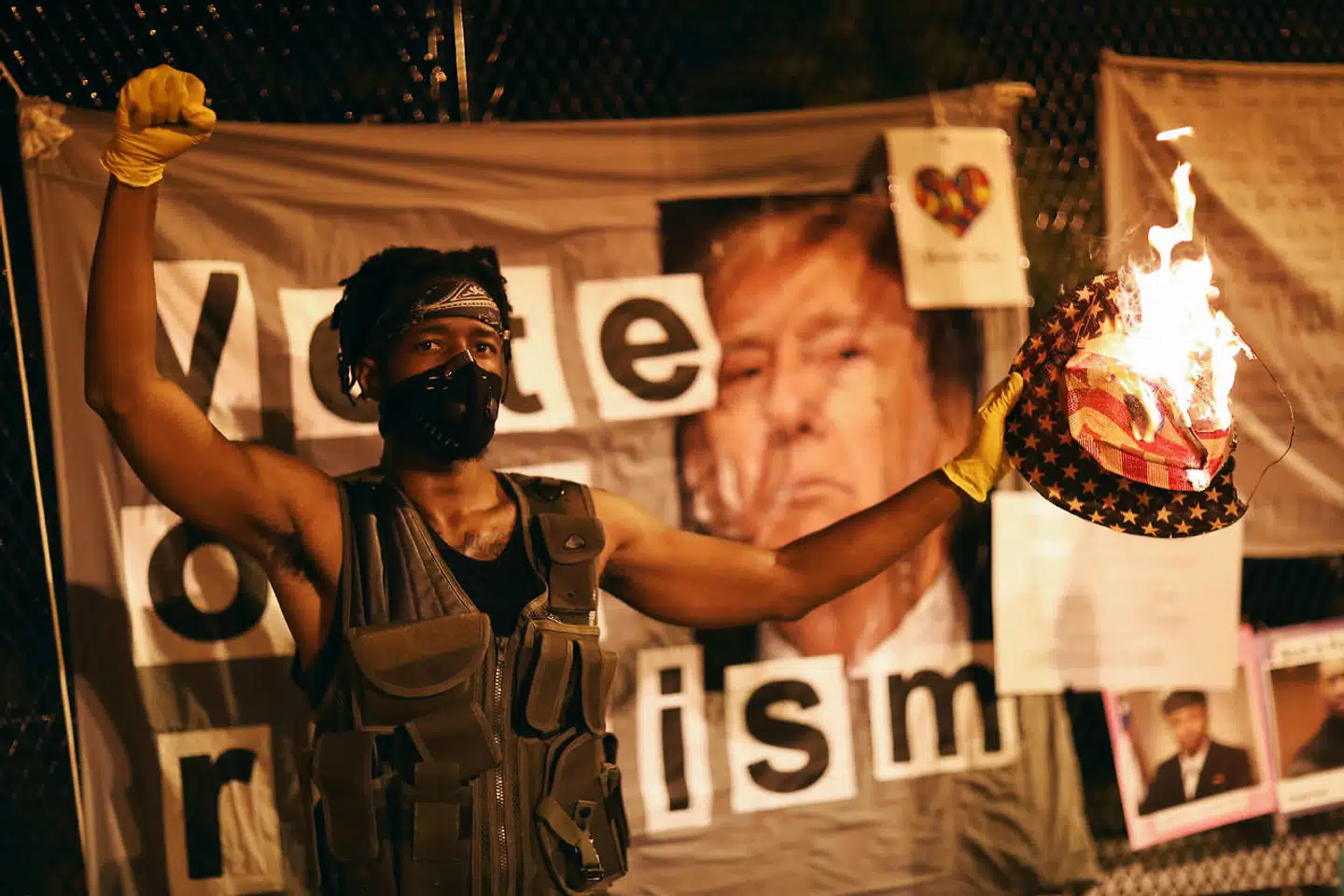 »I vores eget lille konsensusdemokrati er anti-identitetspolitikkens ukvalificerede forsvar for status quo da også efterhånden blevet et tværpolitisk samlingspunkt, hvor mange ynder at tage del i en nærmest rituel afvisning af karikeret fjollede krav uden at gøre sig umagen med at forstå de reelle uretserfaringer, som kravene ofte bunder i,« skriver Malte Frøslee Ibsen.