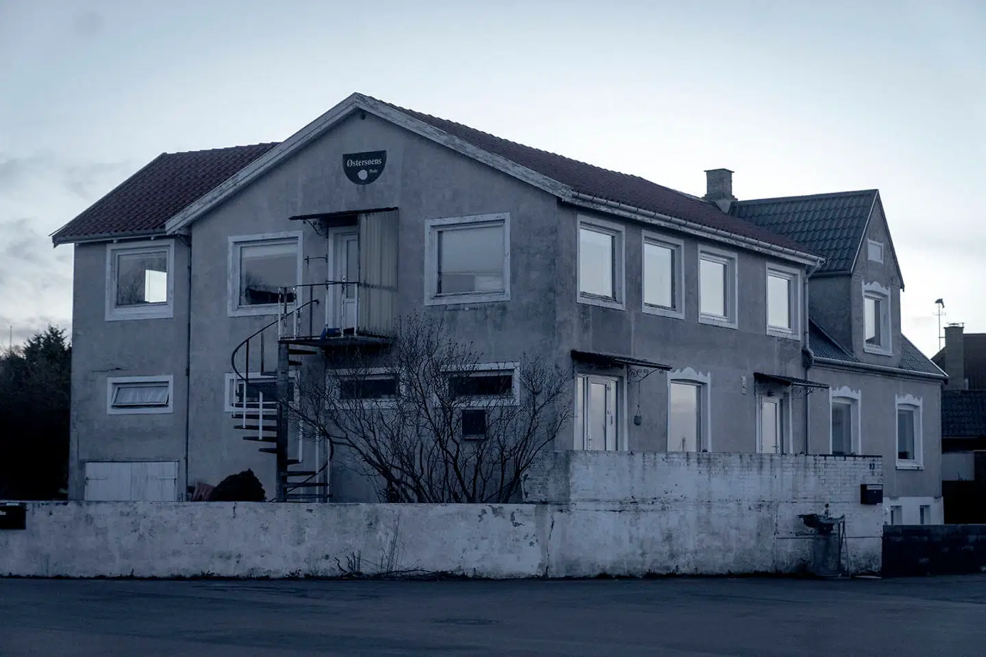 Et netværk af ejendomsinvestorer har opkøbt talrige boliger i Danmark. I en artikelserie kortlægger Berlingske netværket og fortæller, hvad konsekvenserne er for lejerne.