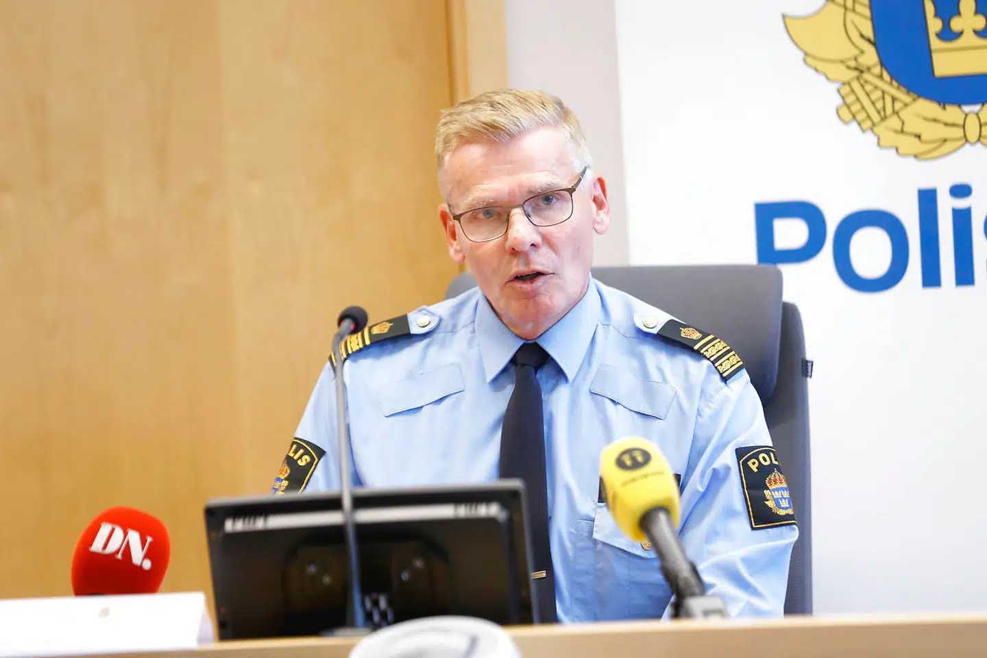 Jan Staaf er manden, der som efterforskningsleder på sagen om dobbeltmordet i 16 år jagtede morderen. I løbet af foråret 2020 arbejdede han tæt sammen med slægtsforskeren Peter Sjölund og fik dermed skabt det afgørende gennembrud i sagen.