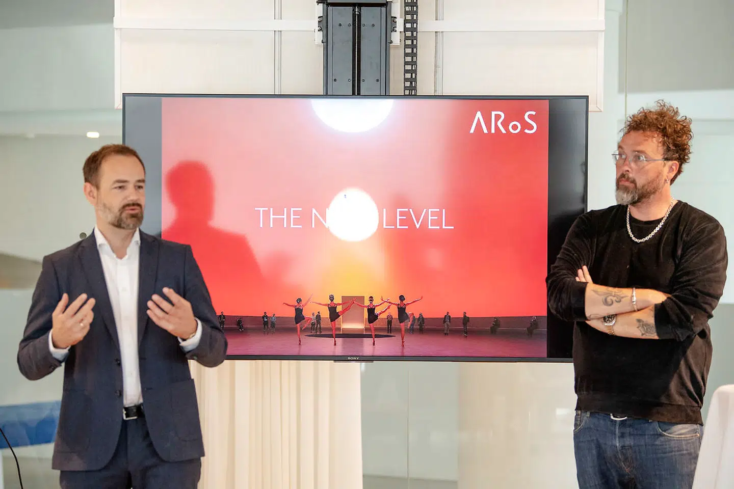ARoS direktør Erlend Høyersten og Aarhus borgmester Jacob Bundsgaard. ARoS og Aarhus Kommune holder pressemøde om udbygningsprojektet The Next Level på ARoS i Aarhus, torsdag den 2. juli 2020. ARoS udvider med en 15 meter høj kuppel og et 1000 kvadratmeter stort underjordisk galleri lavet af den amerikanske kunstner James Turrell.