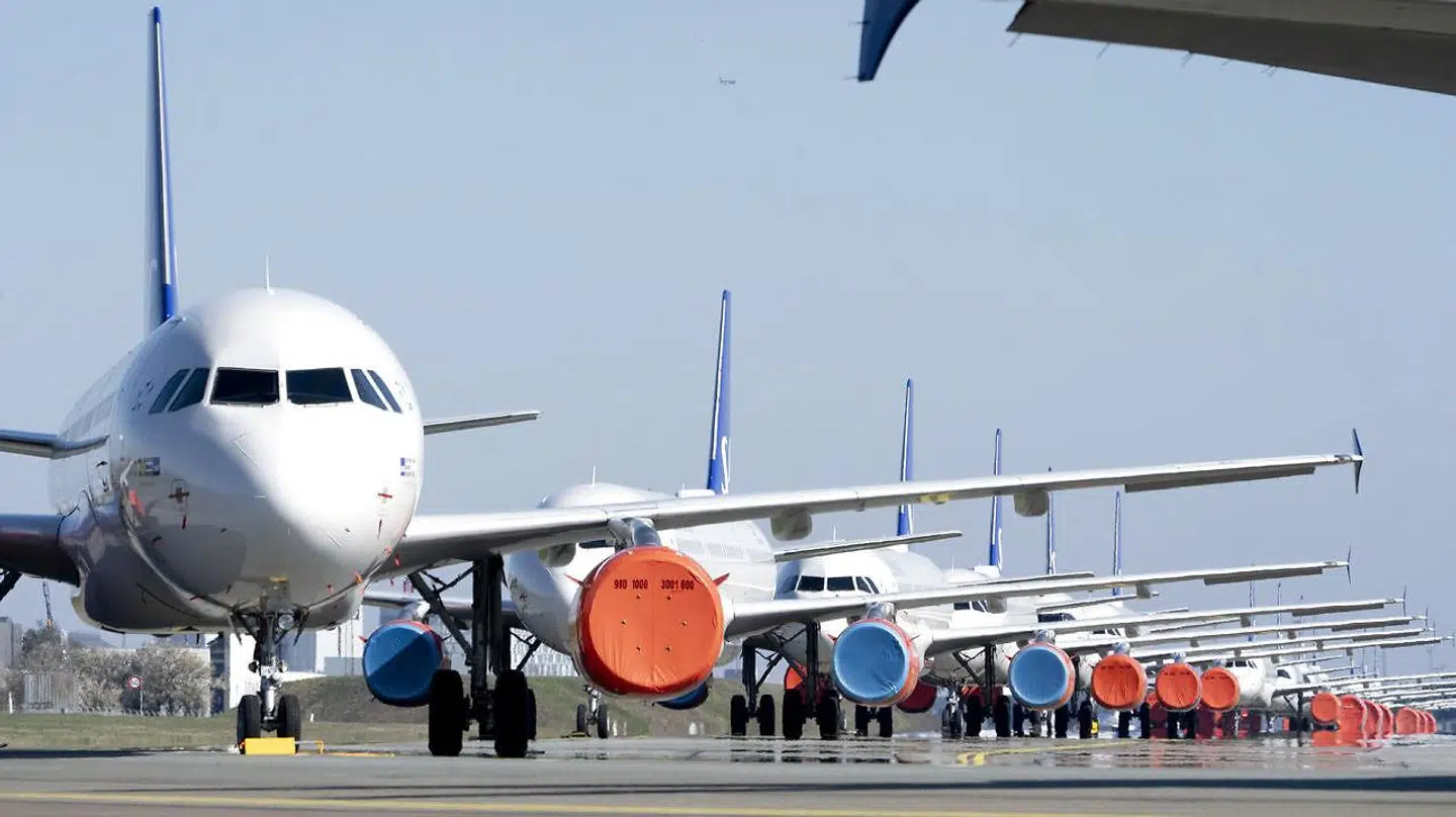 Coronakrisen har ramt SAS hårdt, og mange fly har været parkeret. Mandag ramte krisen så medarbejderne med en større afskedigelsesrunde.