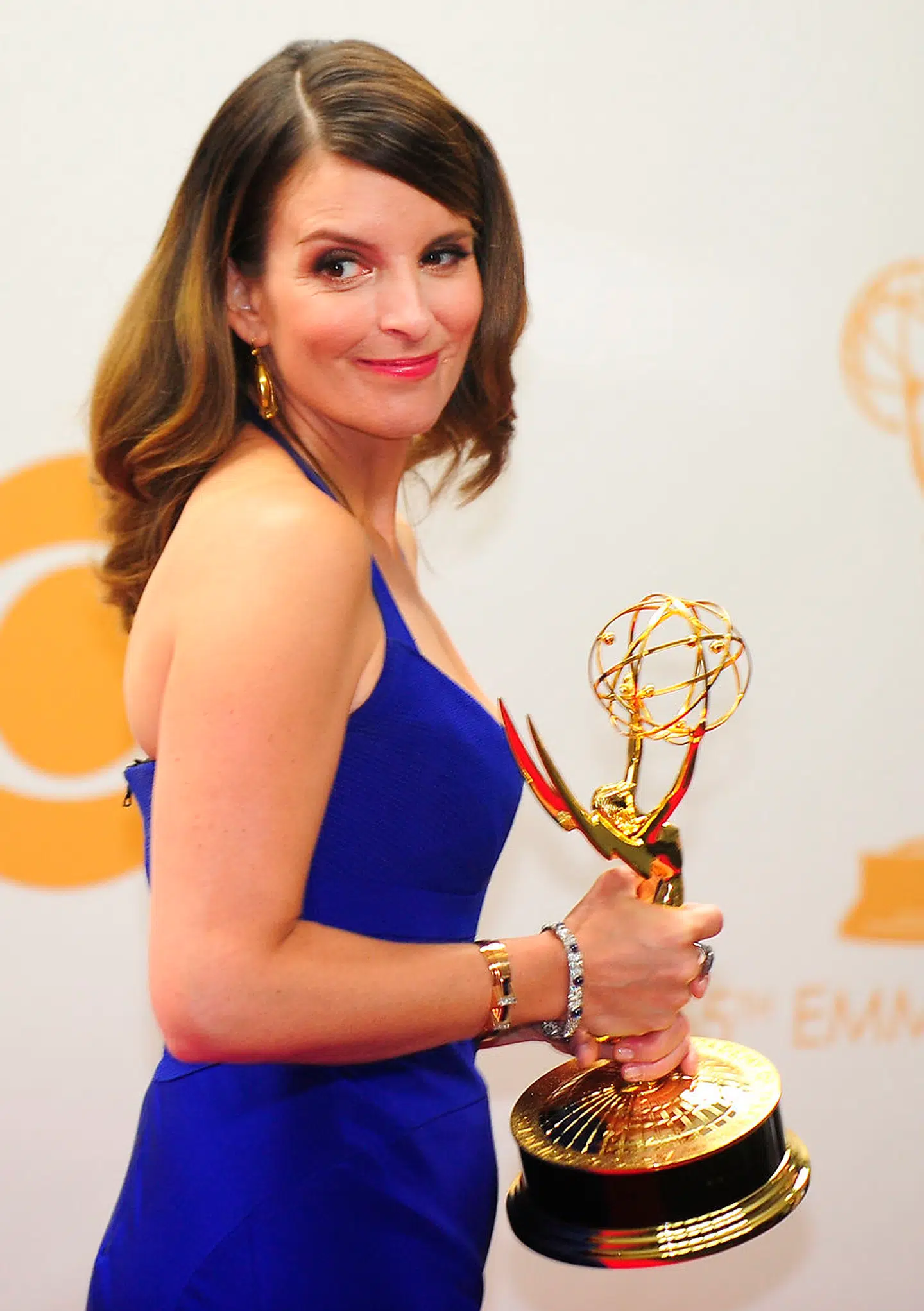 I 2013 modtog Tina Fey, der har skrevet »30 Rock« en Emmy for bedste manuskript. Nu er hun ude at undskylde for nogle seriens afsnit.
