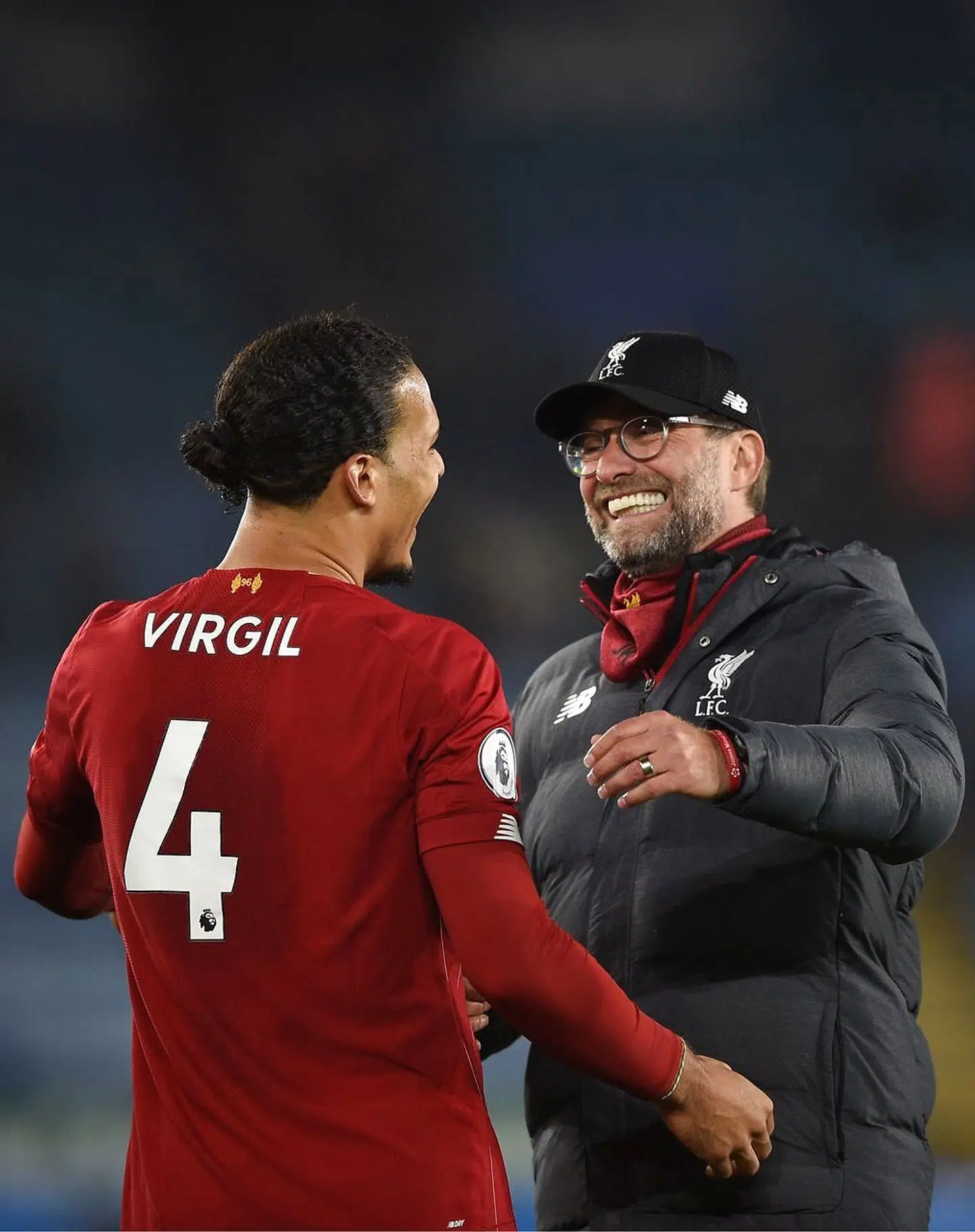 Liverpools tyske træner Jürgen Klopp sammen med forsvarsspilleren Virgil van Dijk, som Klopp for alt i verden ville have til klubben, da han blev ansat i 2015. Billedet er taget efter kampen 26. december 2019, da Liverpool vandt 4-0 på udebane over Leicester.