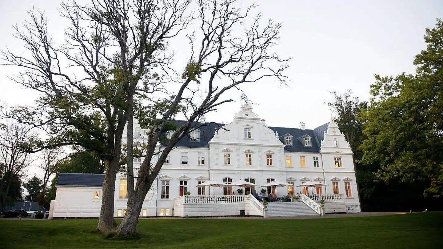 Kokkedal Slot blev opført i 1746 som en lystejendom af Christian August Lensgreve von Berckentin.