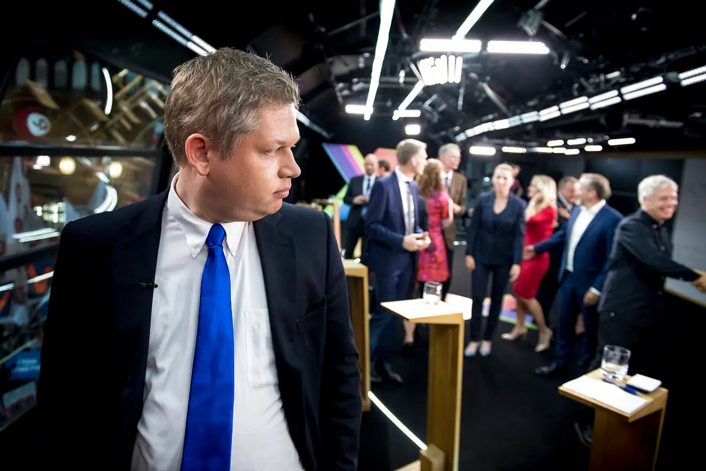 Stram Kurs-leder er tiltalt for 14 forhold. Han nægter sig skyldig i dem alle.