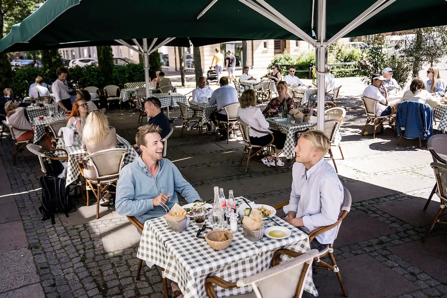 Forbrugernes syn på fremtiden er blevet kraftigt forbedret den seneste måned.