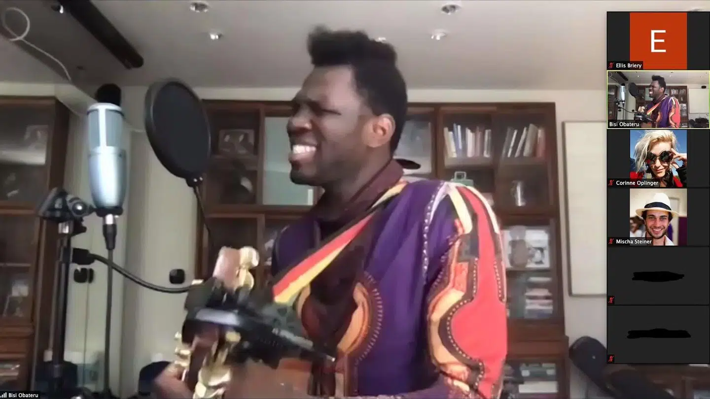 Joshua Goldbard, Ellis Briery, Mischa Steiner og Corinne Oplinger stiftede Stage Presence, hvor virksomheder kan booke kunstnere til deres Zoom-events. Det var med missionen om at hjælpe eventfællesskabet i San Francisco, som de alle selv er en stor del af. De så, hvordan deres venner forsøgte at overleve og var nervøse for, at folk ville være nødt til at flytte eller skifte branche, og så ville eventindustrien se meget mere tom ud, når de engang kan lave fysiske events igen.