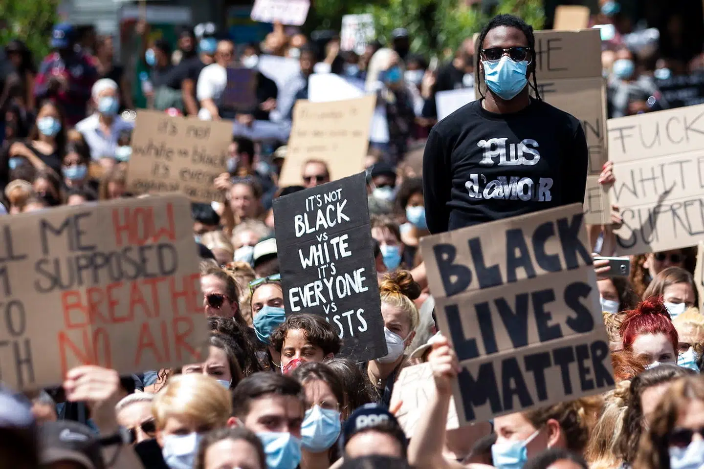 Vi har et ansvar for at være fair. Vi har også en soleklar interesse i det. Fordi social uro, som den vi ser i USA lige nu, gør det langt sværere at drive forretning og tiltrække talent og investorer, skriver Tue Mantoni.