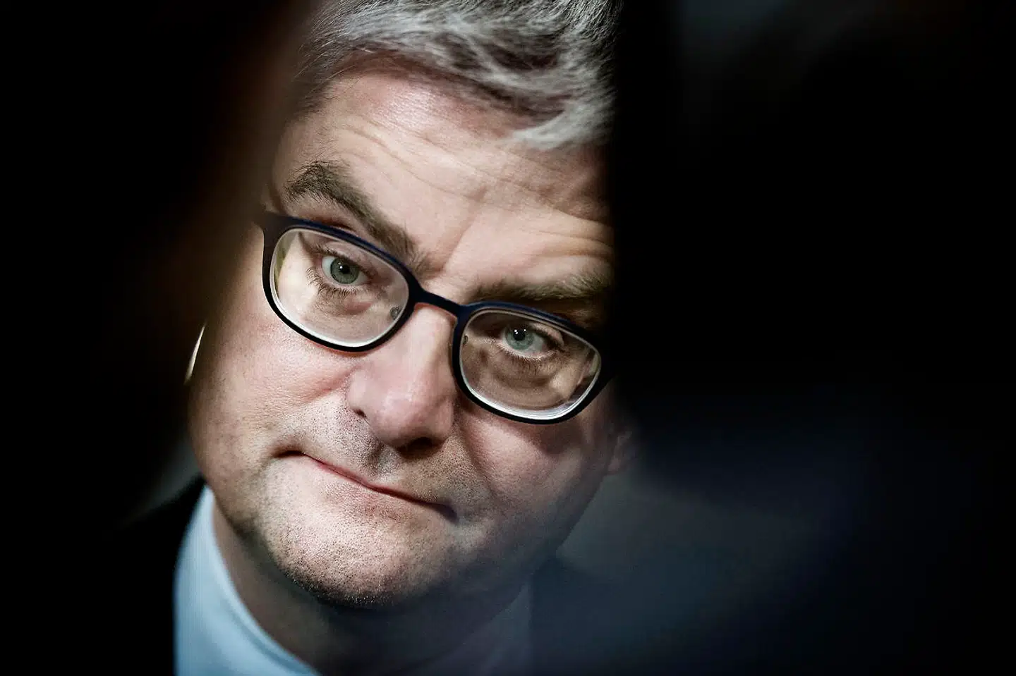 Tidligere justitsminister og folketingsmedlem for Venstre Søren Pind er rystet over den aftale, som et bredt politisk flertal indgik natten til mandag, og som blandt andet udløser 1.000 kroner til personer på overførselsindkomst. Det er udtryk for et »skamløst køb af vælgere«, hvis lige man skal tilbage til slutningen af den romerske republiks historie for at finde, mener Søren Pind.