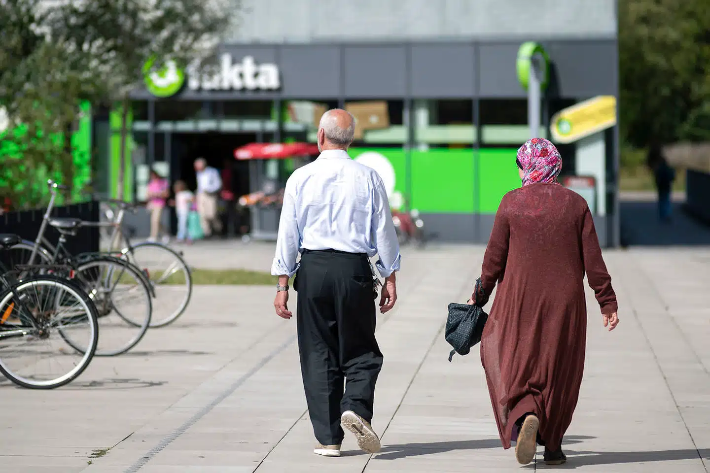 Hvad skyldes indvandreres overrepræsentation blandt coronasmittede? En ny undersøgelse giver interessante nuancer til en betændt debat.