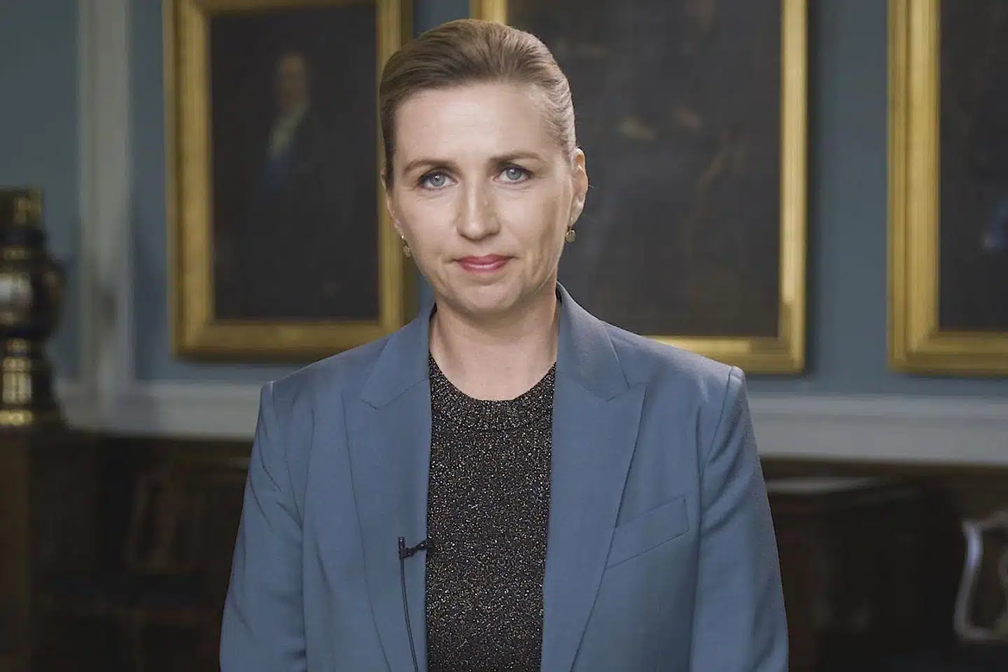 »Det kan vi ikke være bekendt, og det skræmmer mig, at Mette Frederiksen har som erklæret mål at ville tvangsanbringe flere børn. Hvordan kan man have det som et mål i sig selv, når vi ikke endnu ikke formår at sikre trivsel og bryde med negativ social arv blandt allerede anbragte børn?« skriver Lilian Parker Kaule.