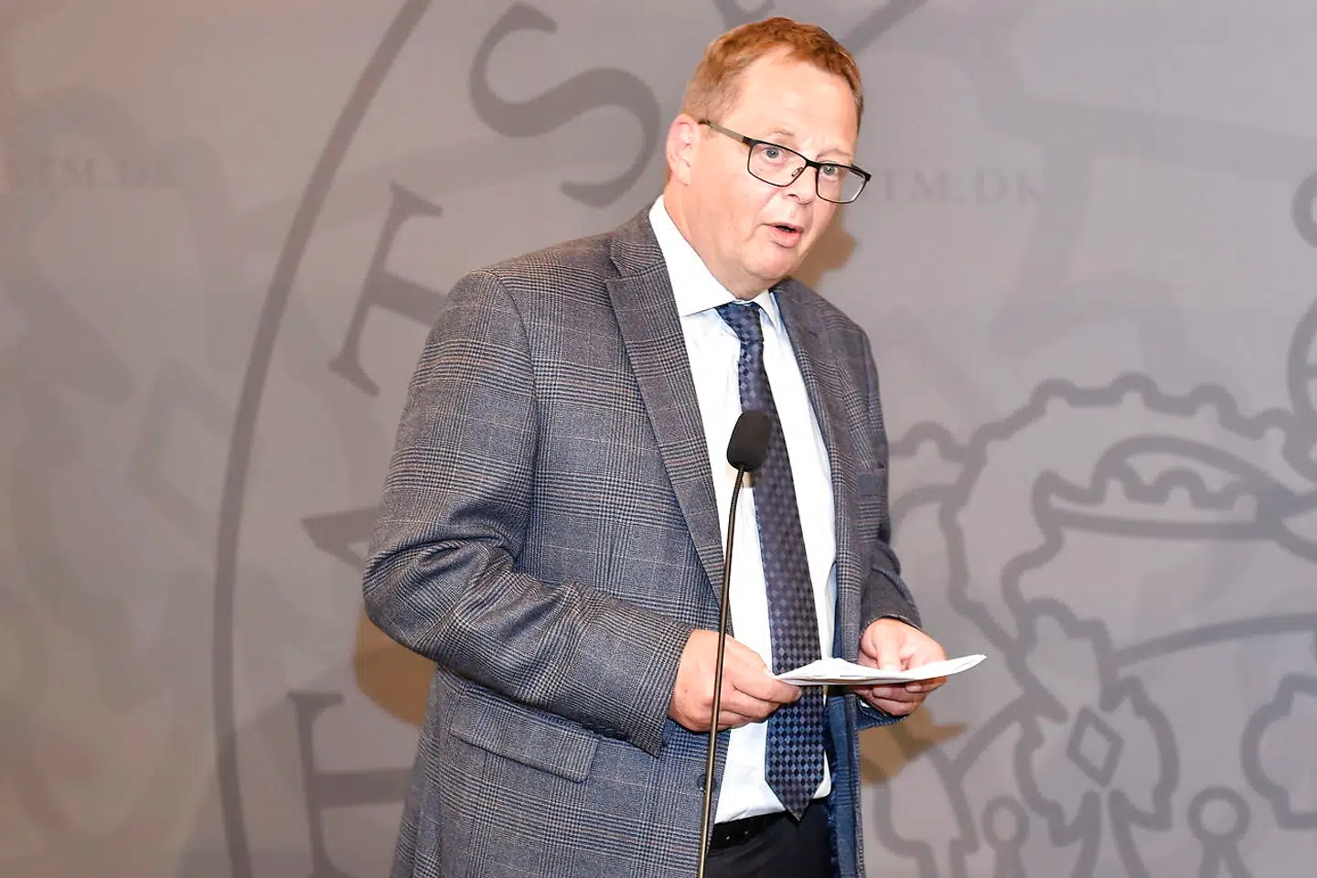 Christian Kettel Thomsen var engang landets øverste embedsmand. Nu er han trukket ind i sagen om adskillelse af unge asylpar.