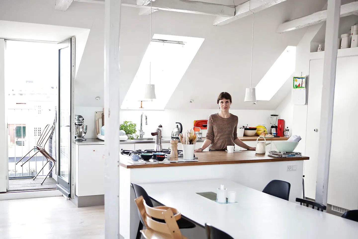 Arkivfoto. Keramik designeren Anne Black i sin bolig på Frederiksberg. Østre Landsret tilkender keramiker Anne Black 300.000 kroner i erstatning i en kopisag mod Salling Group og Ronald A/S.