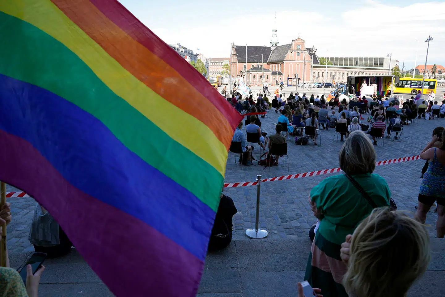 Den 2. juni blev demonstrationen »Kjoler mod hadforbrydelser« både afholdt i Aarhus og i København.