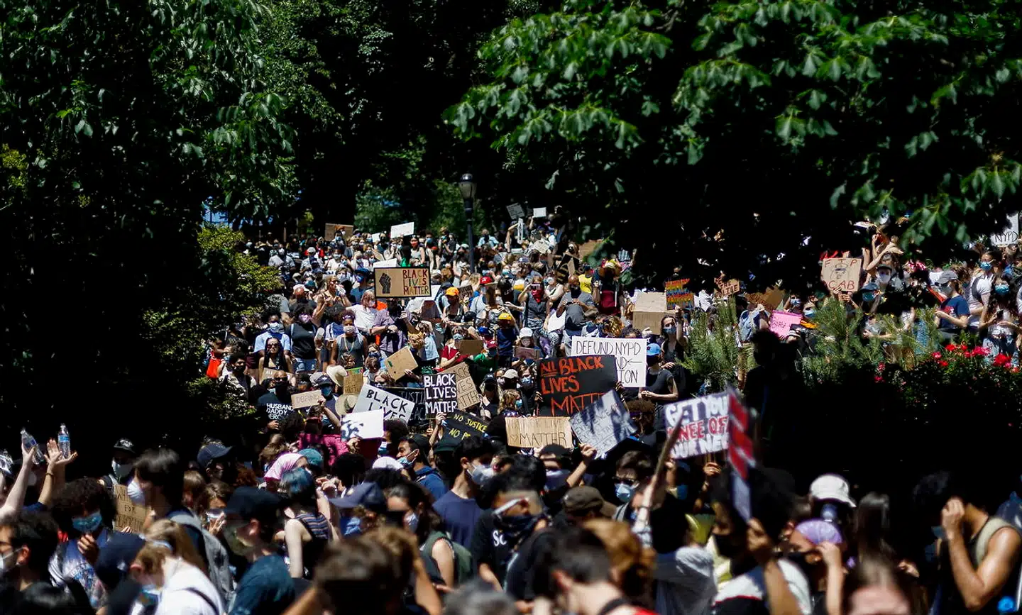Tværs over USA har demonstranter i snart tre uger deltaget i kæmpemæssige protester mod racisme og politivold mod sorte amerikanere.
