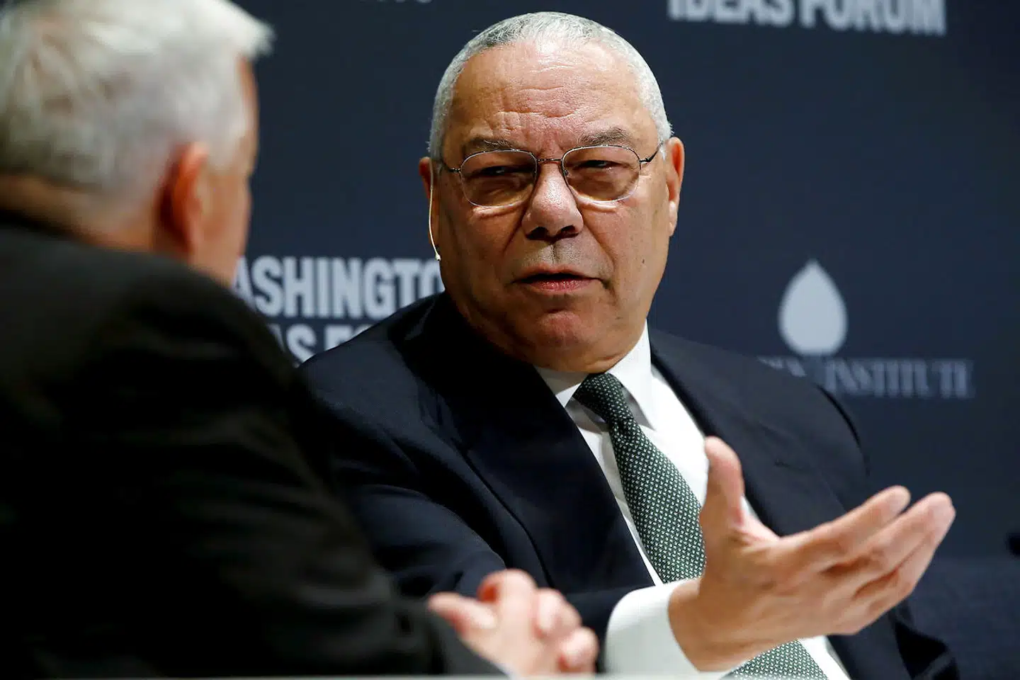 Republikaneren Colin Powell støttede også Hillary Clinton ved valget i 2016 – nu støtter han Joe Biden imod sin egen partifælle Donald Trump.