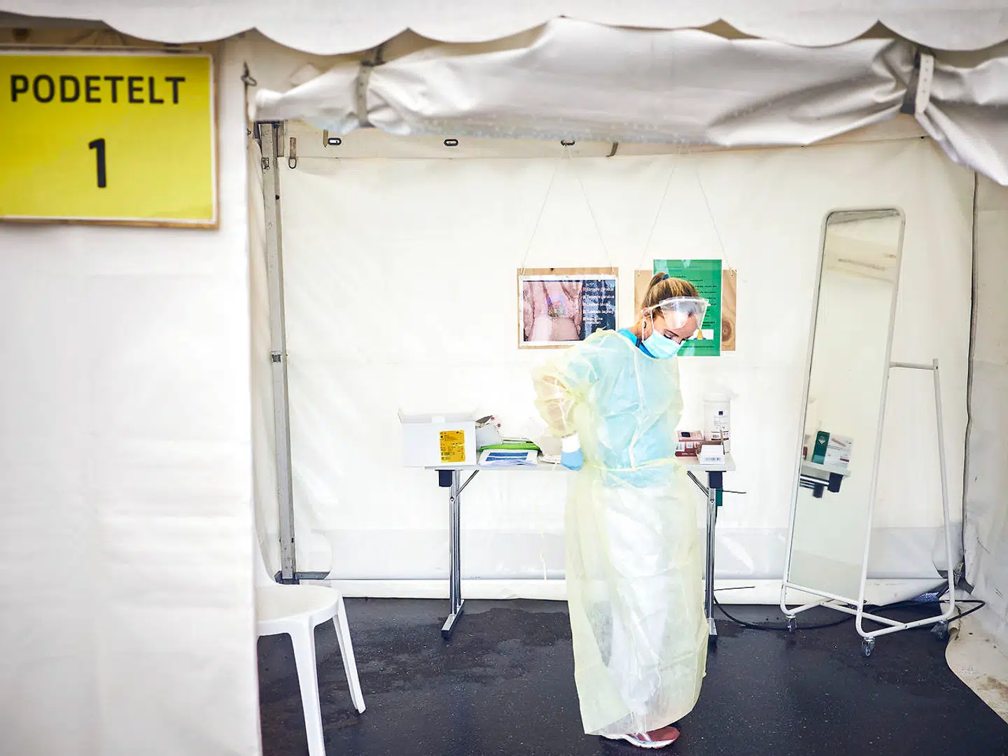 De danske myndigheder har ændret teststrategi talrige gange under coronakrisen. Spørgsmålet er, om myndighederne nåede at lægge sig fast på en strategi, inden virussen var på vej væk.