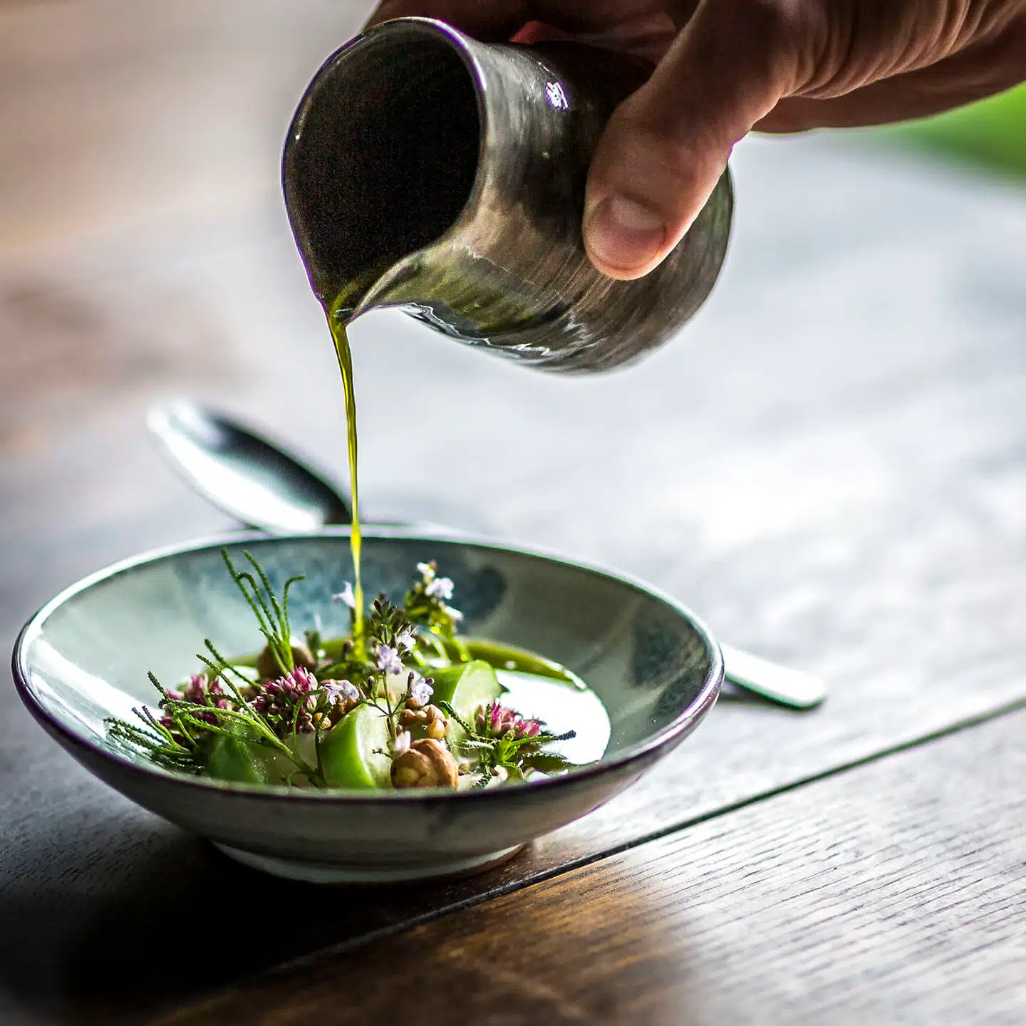 Maden på Moment er ikke vegetarisk, fordi ejerne ønsker at drive en vegetarrestaurant, men fordi det er mest bæredygtigt.