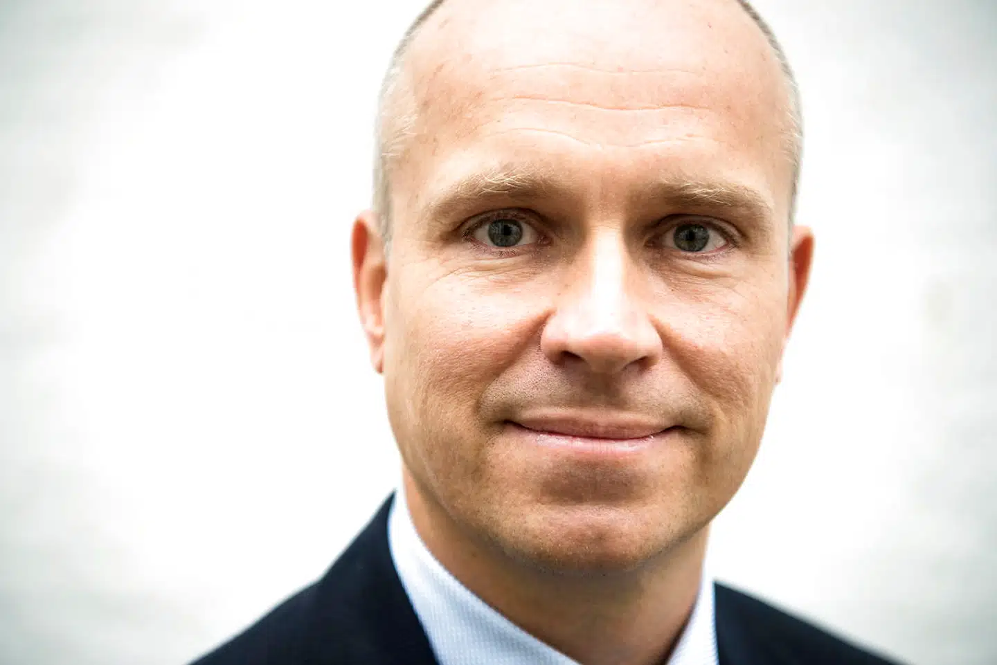 Direktør for kosmetikkæden Matas, Gregers Wedel- Wedelsborg, har fået massiv positiv omtale på beslutningen om at tilbagebetale lønkompensation.