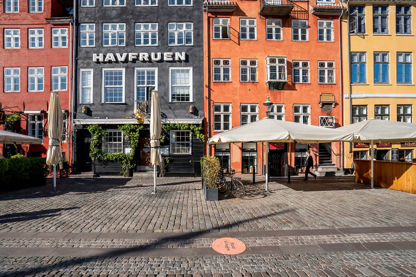 Turisterne fra Norge, Tyskalnd og Island får foreløbig ikke lov til at overnatte i København. Heller ikke svenskerne får lov til at komme endnu.