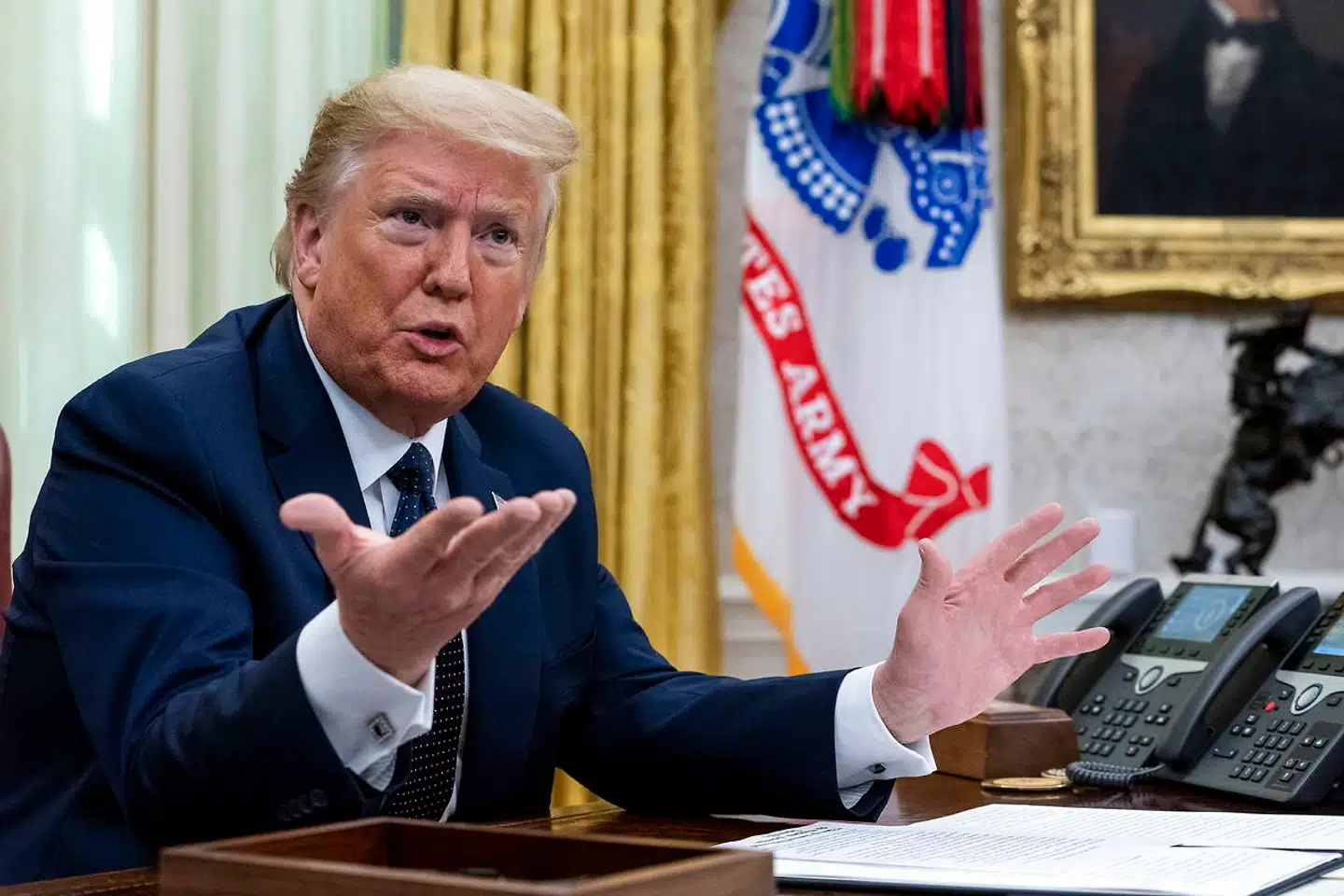 EPA/DOUG MILLS/ POOL