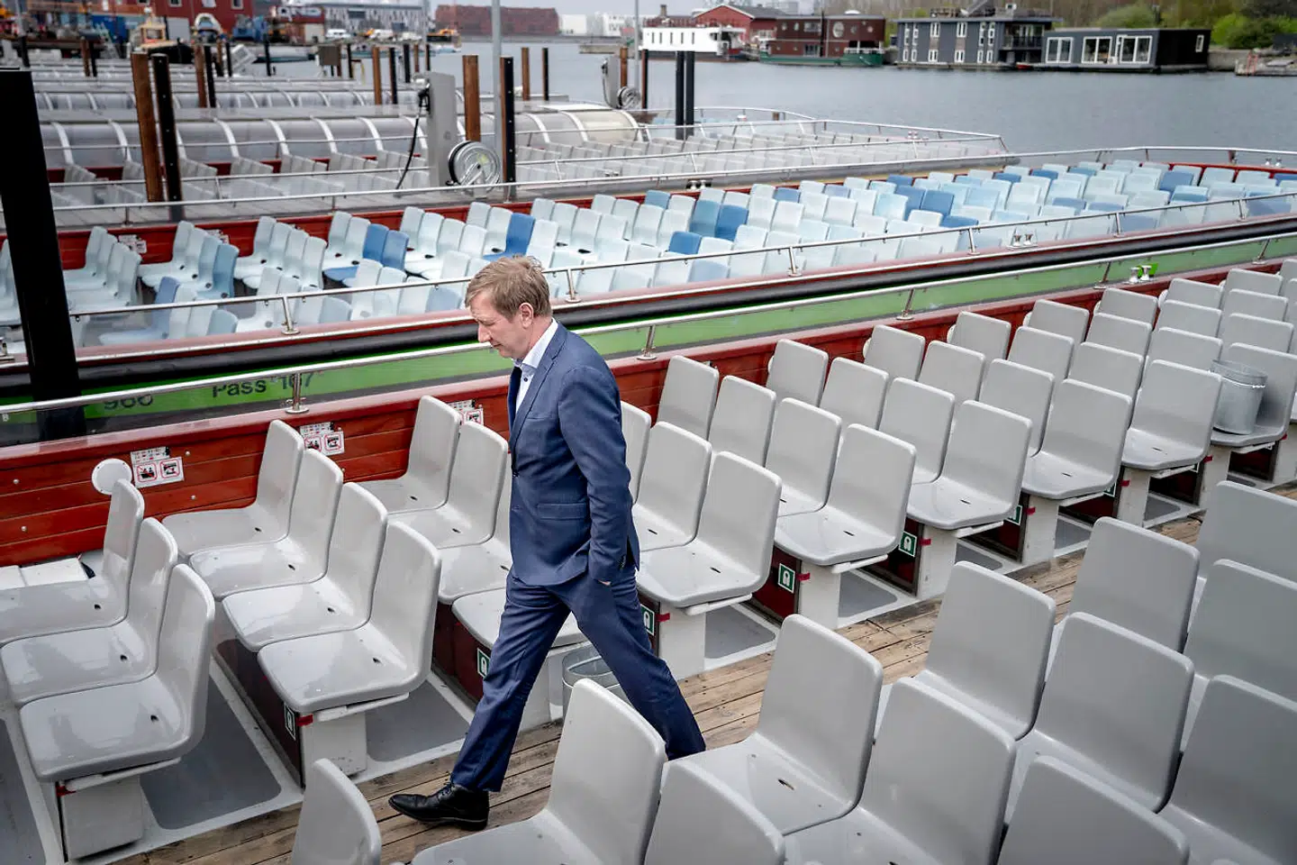 »Vi skal klart tilpasse organisationen, hvis hjælpepakkerne udløber 8. juli,« siger Mads Vestergaard Olesen, adm. direktør for Stromma Danmark, der blandt andet driver kanalrundfart i København.