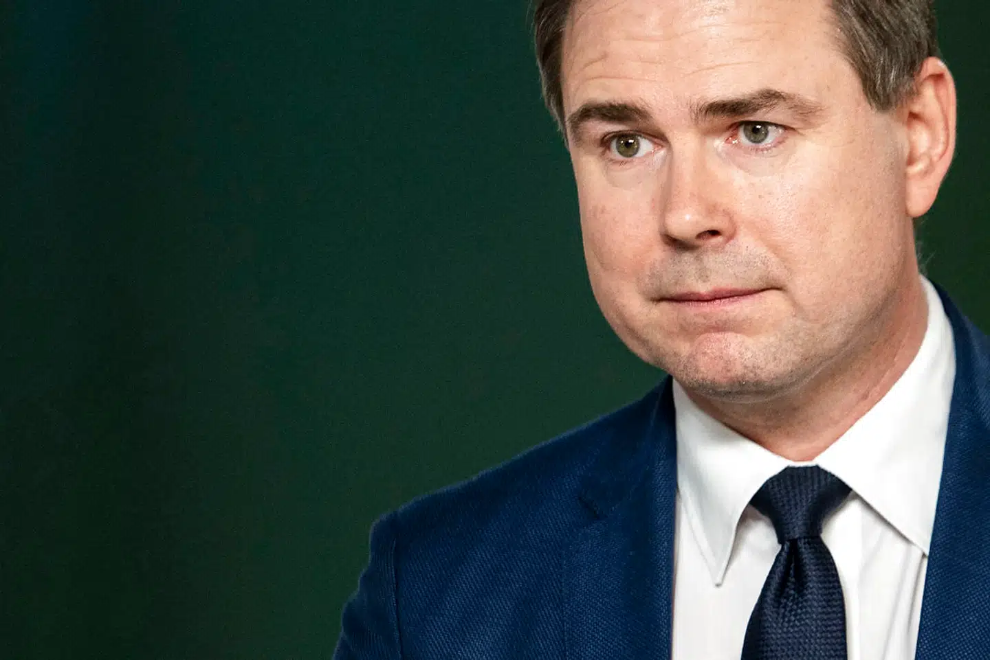 Finansminister Nicolai Wammen (S) præsenterede tirsdag Økonomisk Redegørelse ved et pressemøde i Finansministeriet. Det ser sortere ud for dansk økonomi end først antaget.