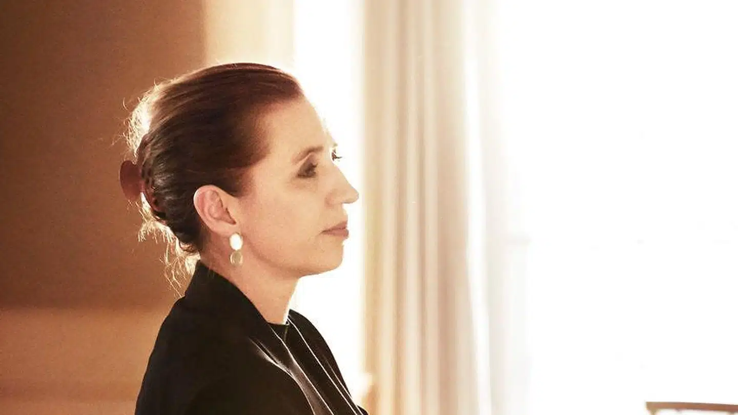 Statsminister Mette Frederiksen (S) har haft ansvaret for Danmark i en historisk svær periode. Noget er gået flot, andet knapt så godt. Samtidig er den økonomiske fortælling om nedlukningen blevet ændret markant med de nyeste tal fra Danmarks Statistik.
