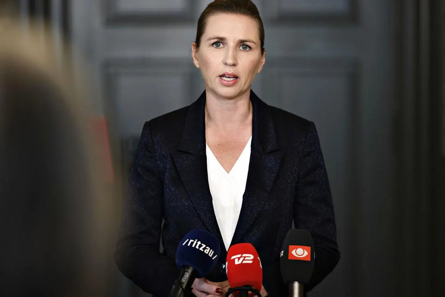 »Pressens skift fra at give medvind til at optræde kritisk har langt fra været en entydig succes,« skriver Dennis Kristensen.