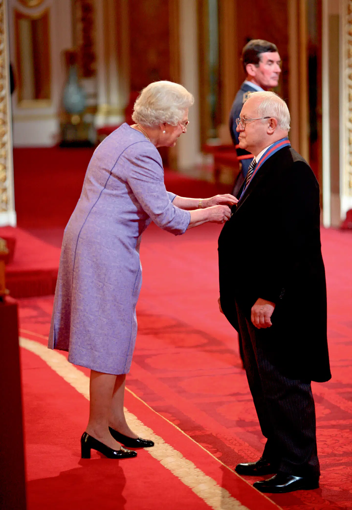 I 2007 fik Oleg Gordijevskij en orden af dronning Elizabeth for sin tjeneste for Storbritanniens sikkerhed.