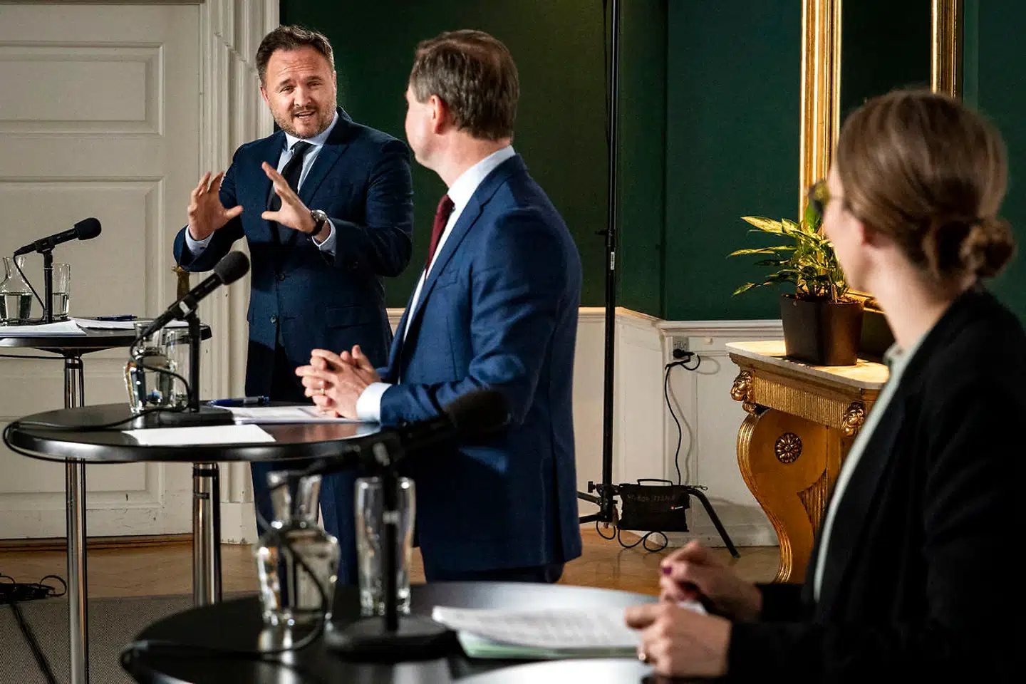 Regeringen præsenterede på et pressemøde onsdag sit første udspil til, hvordan den vil nå Danmarks store klimamål. Men udspillet er for lidt og for forvirrende, indvender eksperter.
