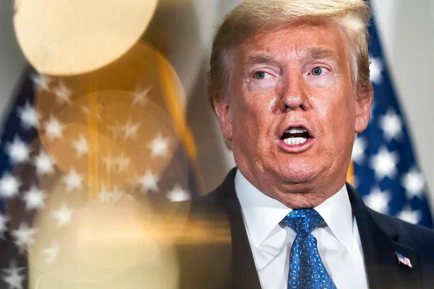 Donald Trump har skærpet sin retorik over for Kina efter udbruddet af coronavirus.