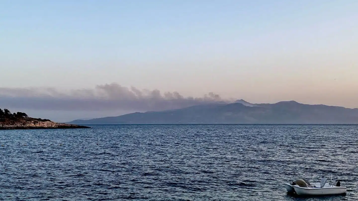 Sådan så det ud i Saranda i Albanien inden mørkets indtog.