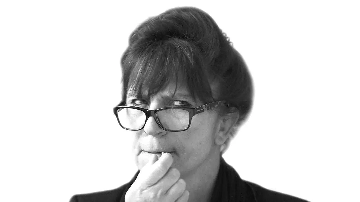 Forfatter Susanne Staun er aktuel med sprogbogen »Kort & Cool – strambuks til skribent og skribente« opfølgeren til bestselleren »Fuck, en lækker røv«. Fotograferet på Gyldendal, onsdag den 6. april 2016.