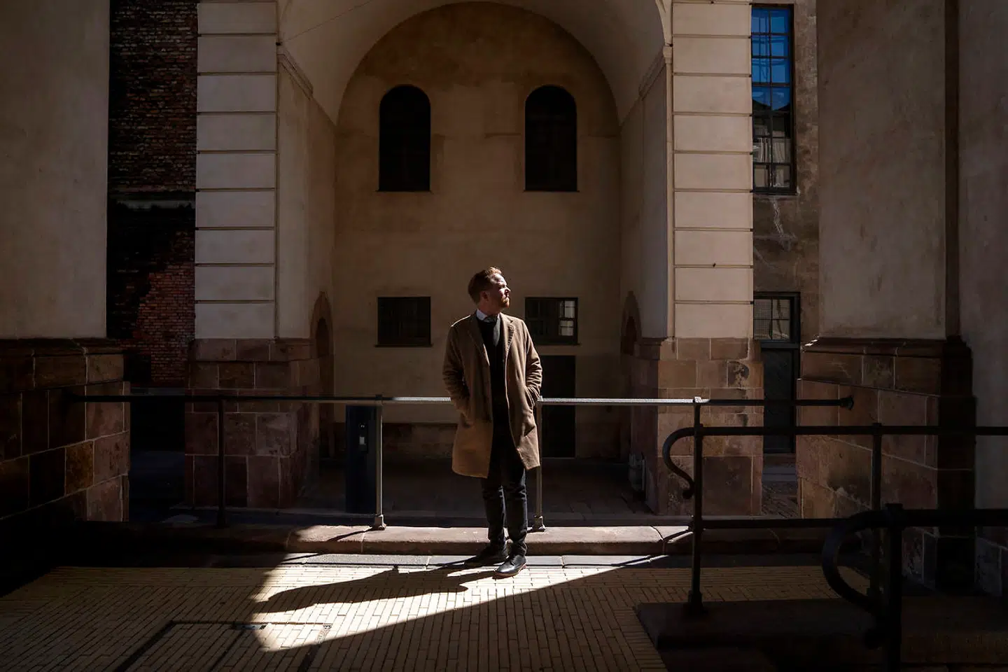 »Ja, venstrefløjen har ret. Der er nogle strukturer. Der findes helt sikkert normer, der er forskellige for mænd og for kvinder. Det, mener jeg så, ikke nødvendigvis er skidt,« siger Rasmus Ulstrup Larsen.