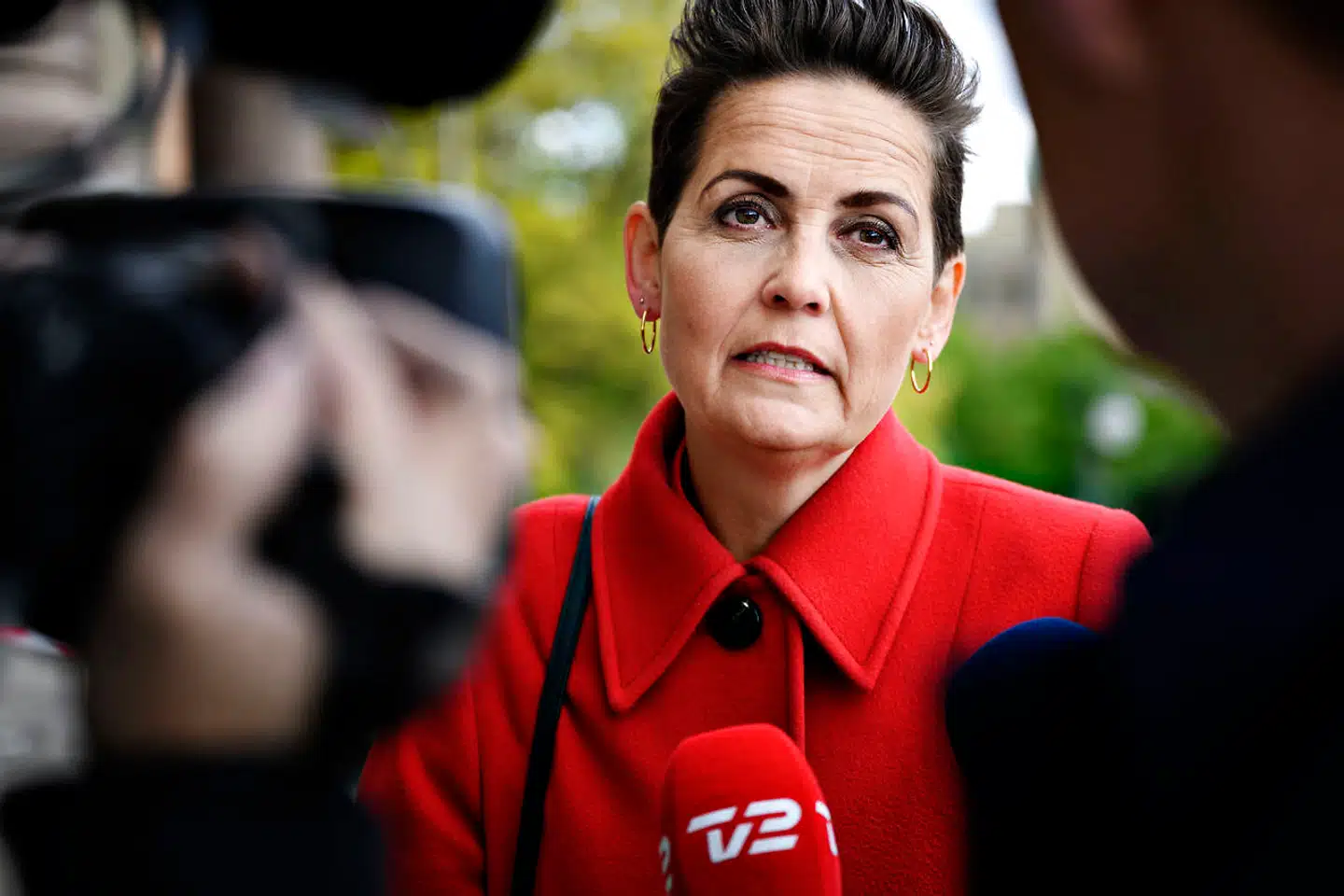 Pia Olsen Dyhr (SF) vil have statsministeren til at afvise Venstre-formand Jakob Ellemann-Jensens krav om et skattestop.