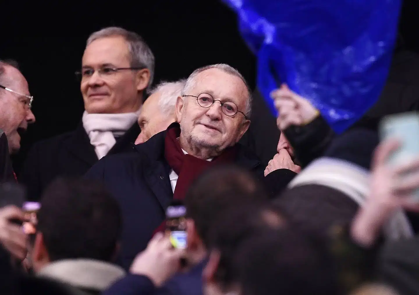 Olympique Lyons præsident, Jean-Michel Aulas, truer med at lægge sag an mod beslutningen om at suspendere denne sæsons Ligue 1 definitivt. Det betyder nemlig, at hans klub, der er en af Frankrigs stærkeste, ikke får adgang til Champions League.