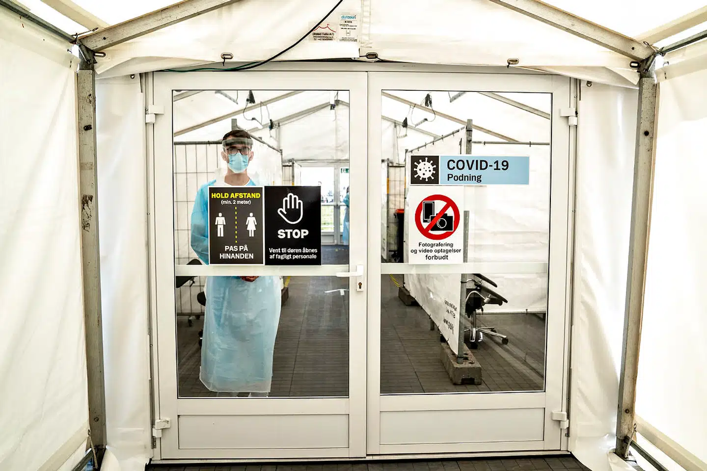 Coronavirussen har blandt andet bremset antallet af virksomhedshandler, og det kan mærkes hos Kromann Reumert.