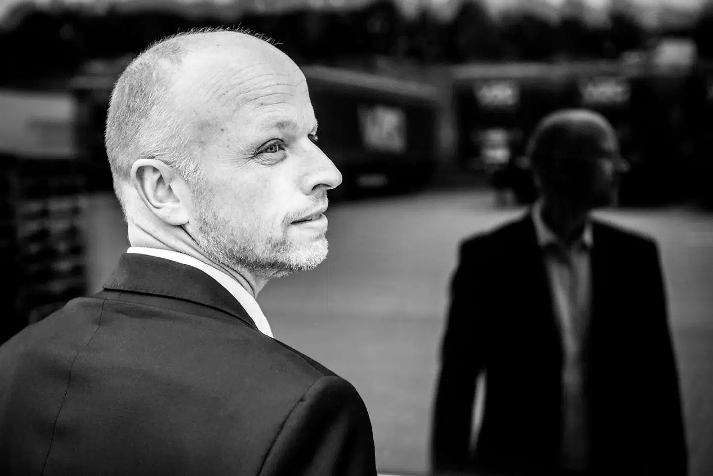 »Før finanskrisen syntes både vi og vores finansieringspartnere, at vi gjorde det rigtigt og konservativt, så vi var sikre på, at virksomheden kunne klare sig. Men lige pludselig endte de store banker i en overlevelseskamp og kom under pres,« siger Jens Lund, finansdirektør i DSV.