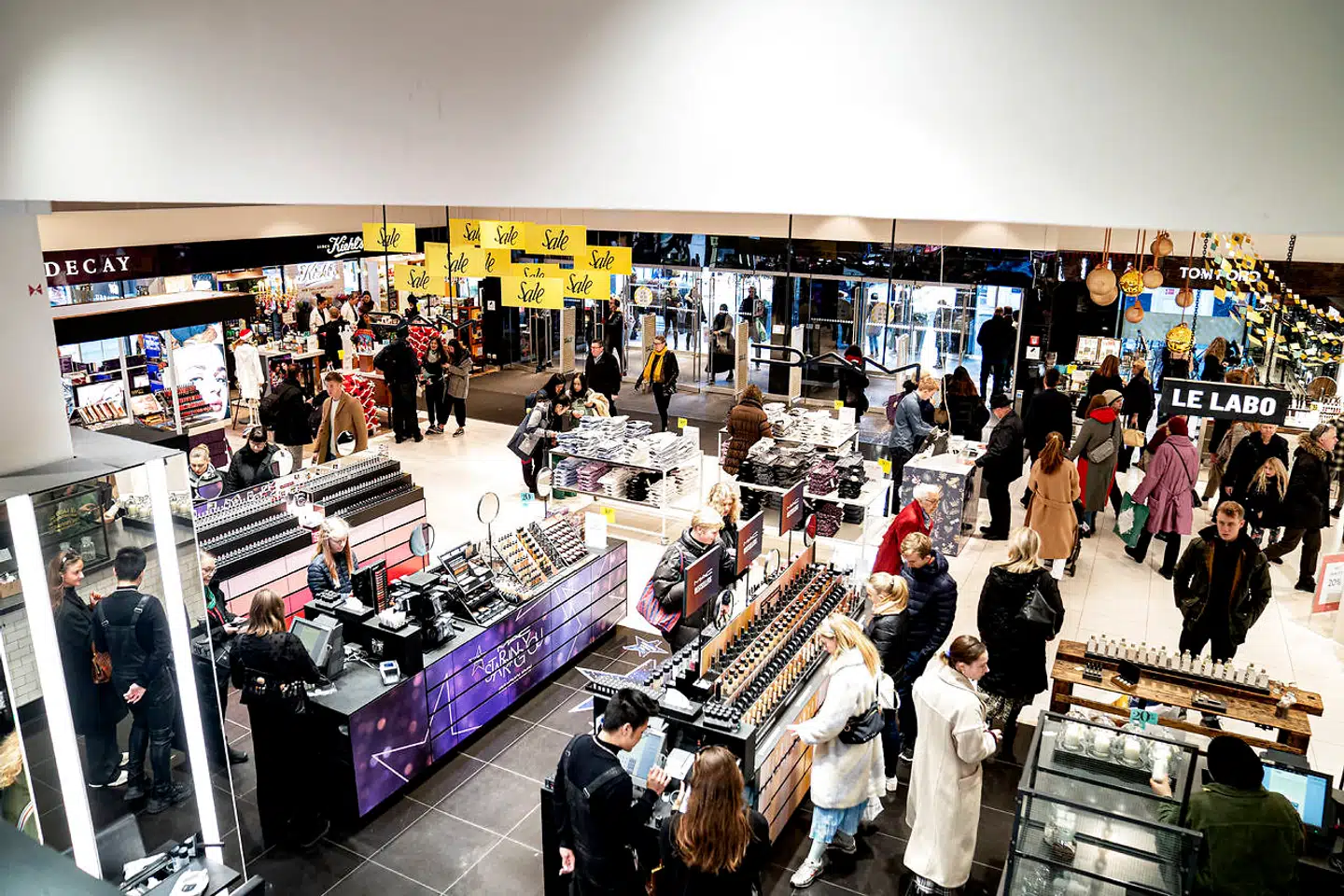 Magasin du Nord i København og de andre Magasin-afdelinger er klar til at åbne for butikkerne mandag og følge de sundhedsmæssige retningslinjer. Arkivfoto: Ida Guldbæk Arentsen/Ritzau Scanpix