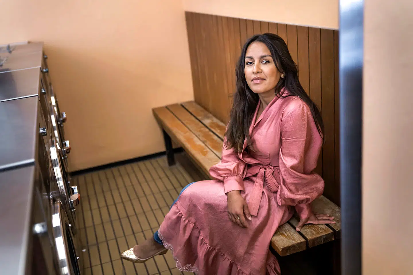 »Jeg ved, at meget ændrede sig på en aften, da statsministeren t(r)onede frem på skærmen. For Danmark, men særligt for jer, Danmarks fremtid.«